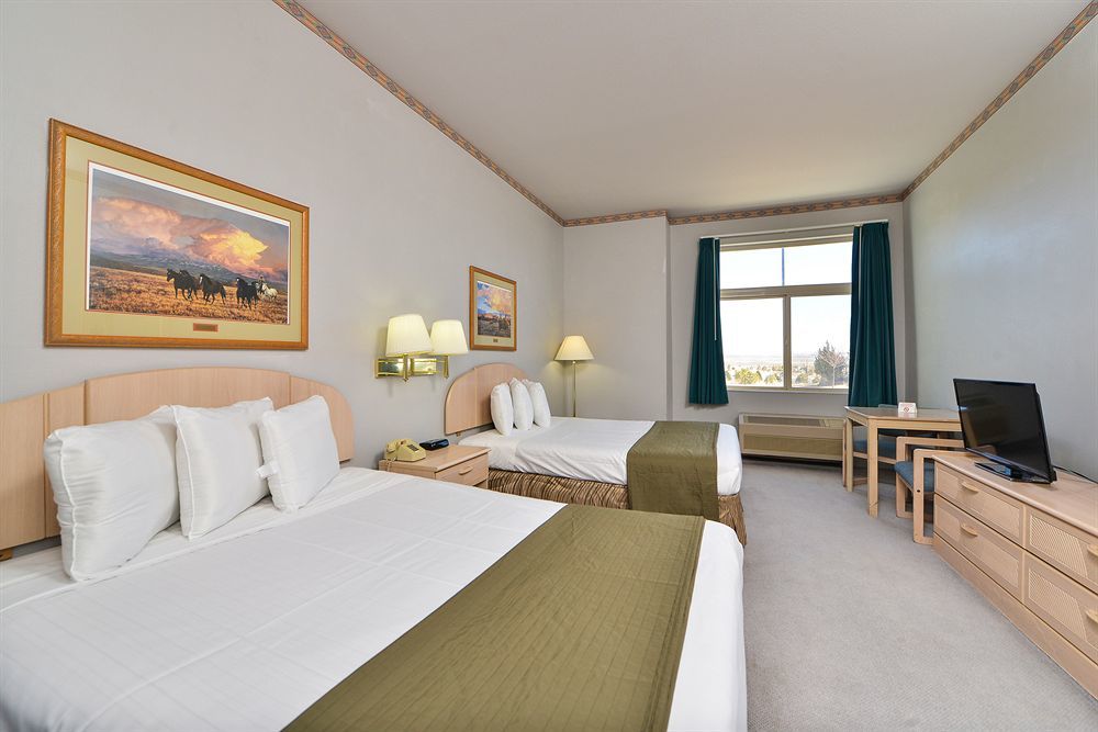 West Star Hotel And Casino Джакпот Екстериор снимка