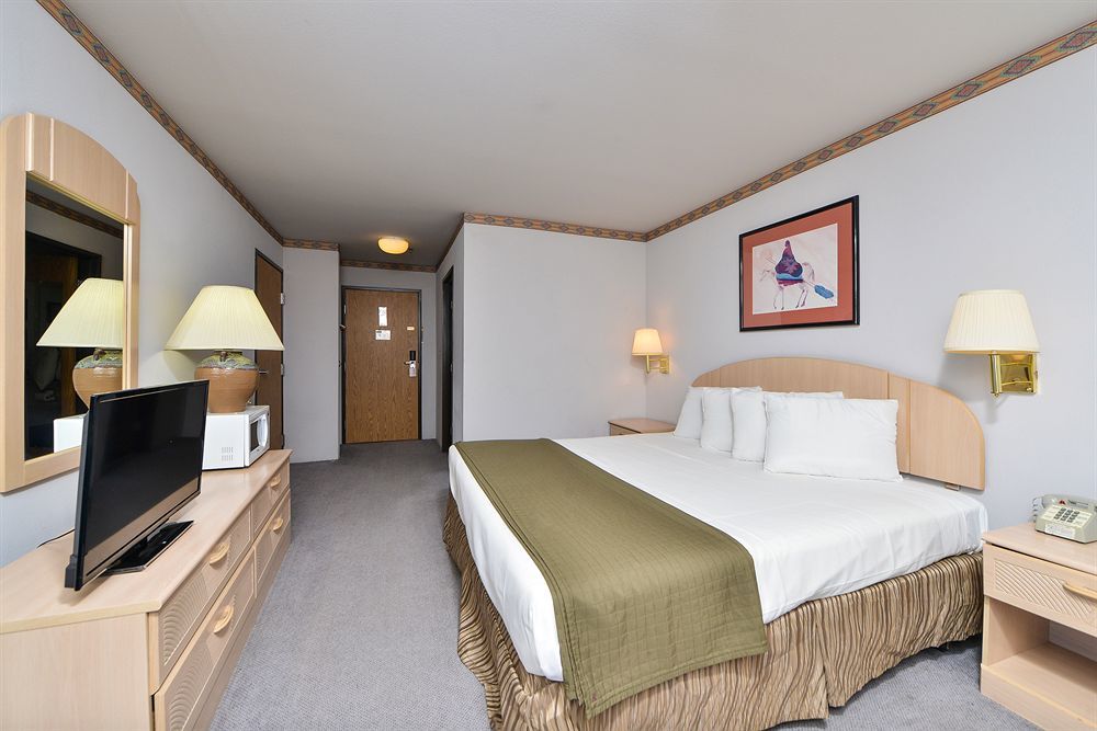 West Star Hotel And Casino Джакпот Екстериор снимка
